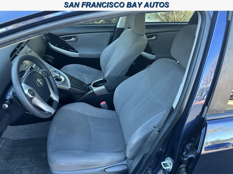 2015 Toyota Prius Two   - Photo 16 - San Rafael, CA 94901