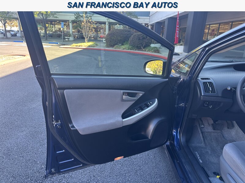 2015 Toyota Prius Two   - Photo 26 - San Rafael, CA 94901