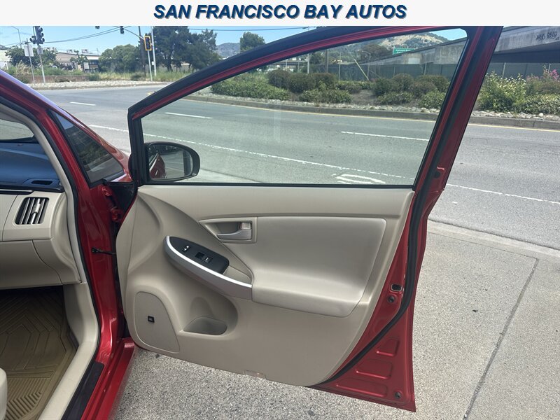 2011 Toyota Prius Four - Photo 34 - San Rafael, CA 94901