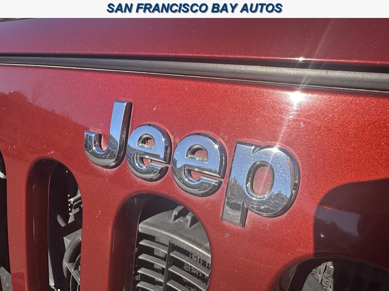 2010 Jeep Wrangler Unlimited Rubicon  4x4 - Photo 38 - San Rafael, CA 94901