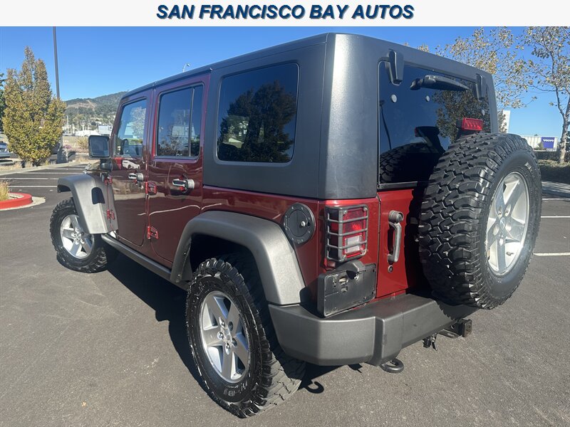 2010 Jeep Wrangler Unlimited Rubicon  4x4 - Photo 8 - San Rafael, CA 94901