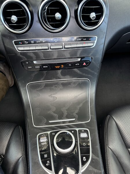 2019 Mercedes-Benz GLC GLC 350e 4MATIC - Photo 32 - San Rafael, CA 94901