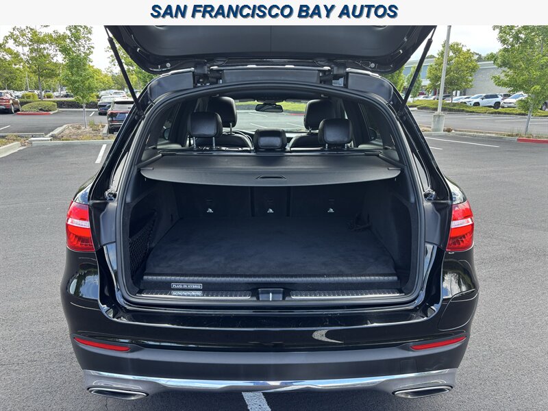2019 Mercedes-Benz GLC GLC 350e 4MATIC - Photo 8 - San Rafael, CA 94901