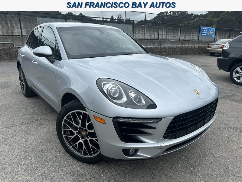 2016 Porsche Macan S  