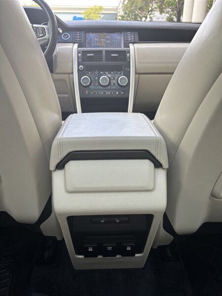 2015 Land Rover Discovery Sport HSE LUX   - Photo 43 - San Rafael, CA 94901