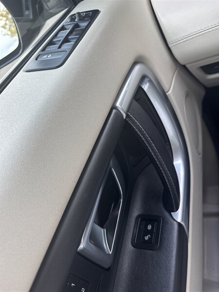 2015 Land Rover Discovery Sport HSE LUX   - Photo 49 - San Rafael, CA 94901