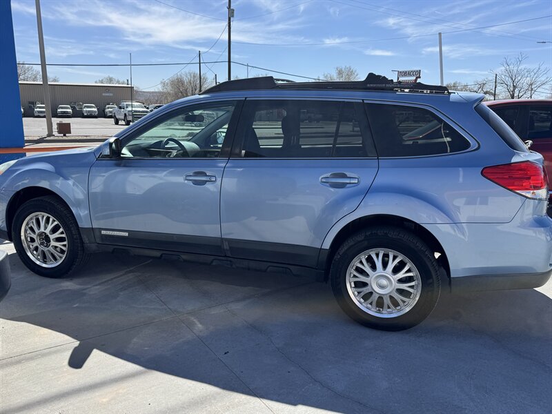 2011 Subaru Outback 2.5i Premium  