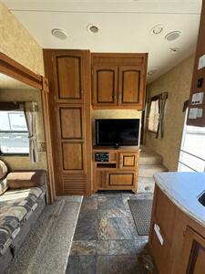 2011 Starcraft 319BSLT   - Photo 11 - Hatch, NM 87937