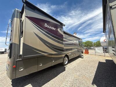 2017 Fleetwood Bounder 33C   - Photo 3 - Hatch, NM 87937