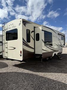 2015 EVERGREEN BAYHILL 295RL   - Photo 3 - Hatch, NM 87937