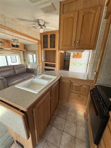 2005 Sunnybrook TITAN 28RLKS - Photo 8 - Hatch, NM 87937