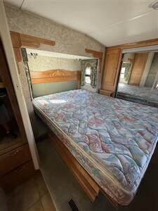 2005 Sunnybrook TITAN 28RLKS - Photo 17 - Hatch, NM 87937