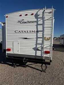 2011 COACHMEN CATALINA 30FKDS   - Photo 3 - Hatch, NM 87937