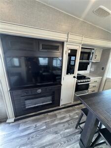 2023 Jayco EAGLE 319MLOK - Photo 10 - Hatch, NM 87937