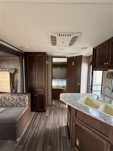 2017 Keystone HIDEOUT 28BHS   - Photo 15 - Hatch, NM 87937