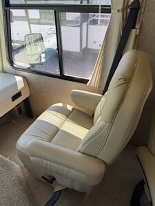 2012 Damon OUTLAW 3611   - Photo 8 - Hatch, NM 87937