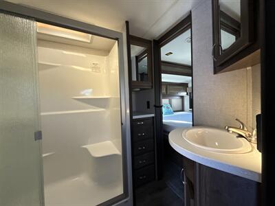 2019 HIGHLAND RIDGE RV MESA RIDGE 313RKS - Photo 18 - Hatch, NM 87937