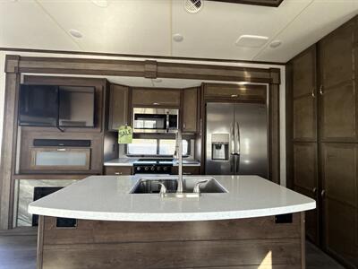 2019 HIGHLAND RIDGE RV MESA RIDGE 313RKS - Photo 10 - Hatch, NM 87937