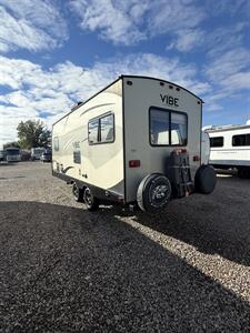 2016 Forest River VIBE 207RD - Photo 3 - Hatch, NM 87937