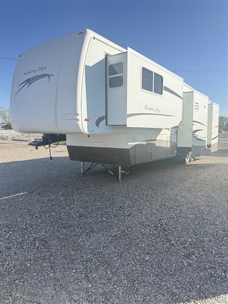 2005 Newmar Kountry Star   - Photo 1 - Hatch, NM 87937