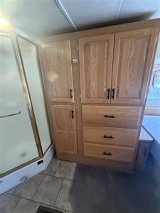 2005 Newmar Kountry Star   - Photo 13 - Hatch, NM 87937