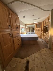 2005 Newmar Kountry Star   - Photo 19 - Hatch, NM 87937