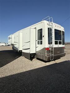 2005 Newmar Kountry Star   - Photo 4 - Hatch, NM 87937
