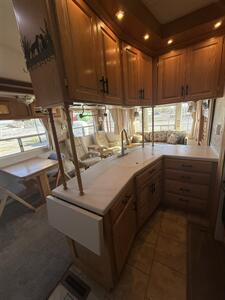 2005 Newmar Kountry Star   - Photo 10 - Hatch, NM 87937