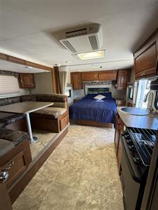 2014 Lance 1985 - Photo 9 - Hatch, NM 87937