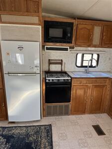 2001 SIERRA 27RKSS - Photo 5 - Hatch, NM 87937