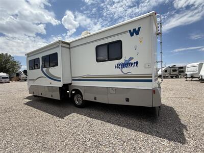 2004 WINNEBAGO SIGHTSEER 30B   - Photo 4 - Hatch, NM 87937