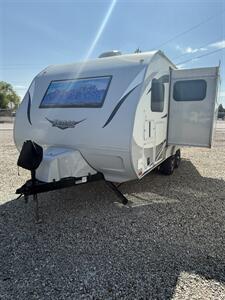 2017 Lance 1685