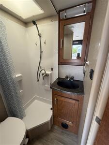 2017 Lance 1685   - Photo 14 - Hatch, NM 87937