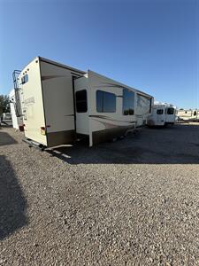 2014 KZ GOLDRUSH DISCOVERY   - Photo 3 - Hatch, NM 87937