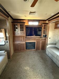 2014 KZ GOLDRUSH DISCOVERY   - Photo 5 - Hatch, NM 87937