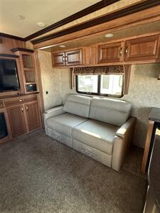 2014 KZ GOLDRUSH DISCOVERY   - Photo 6 - Hatch, NM 87937