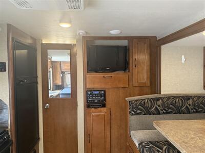 2015 LANCE 1985   - Photo 7 - Hatch, NM 87937