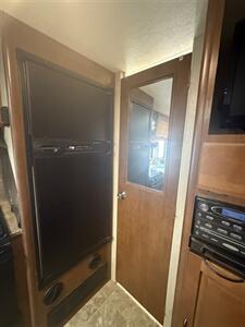 2015 LANCE 1985   - Photo 6 - Hatch, NM 87937