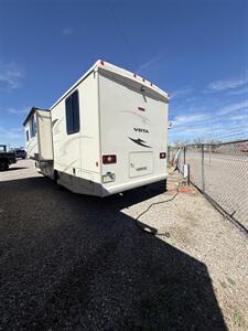 2016 Winnebago VISTA   - Photo 3 - Hatch, NM 87937