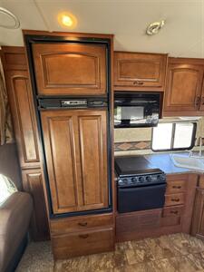 2010 Jayco GREYHAWK 31FK   - Photo 11 - Hatch, NM 87937