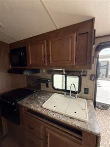 2016 OUTDOORS RV CREEK SIDE 20FQ - Photo 9 - Hatch, NM 87937
