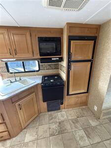 2008 Keystone LAREDO 284BH - Photo 12 - Hatch, NM 87937