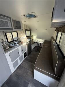 2023 Travel Lite Rove Lite   - Photo 18 - Hatch, NM 87937