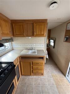 2005 Jayco JAYFLIGHT 29BHS   - Photo 6 - Hatch, NM 87937
