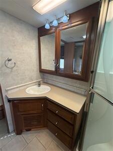 2004 Country Coach INSPIRE DA VINCI - Photo 14 - Hatch, NM 87937