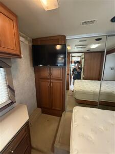 2004 Country Coach INSPIRE DA VINCI - Photo 18 - Hatch, NM 87937