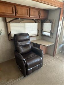 2004 Country Coach INSPIRE DA VINCI - Photo 8 - Hatch, NM 87937
