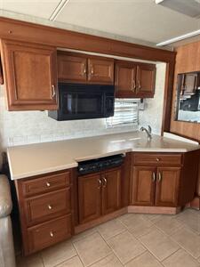 2004 Country Coach INSPIRE DA VINCI - Photo 7 - Hatch, NM 87937