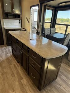 2019 GRAND DESIGN SOLITUDE 310GK   - Photo 11 - Hatch, NM 87937