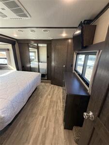 2019 GRAND DESIGN SOLITUDE 310GK   - Photo 16 - Hatch, NM 87937